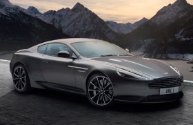 Photo de l&rsquo;ext&eacute;rieur de l'Aston Martin DB9 GT 2016, sur un angle avant.