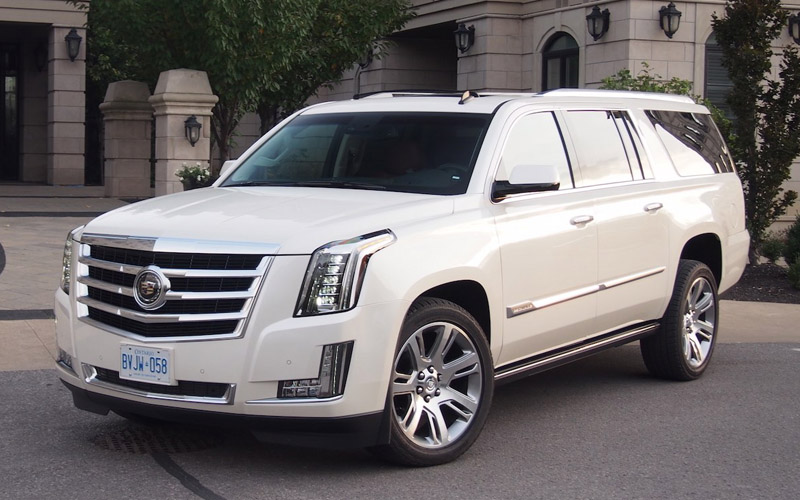 Cadillac-Escalade-ESV-2016-1