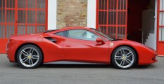 Ferrari-488-GTB-2016-2