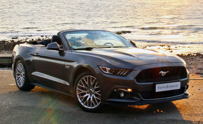 Ford-Mustang-Convertible-2016-1