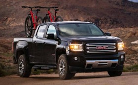 Photo de l&rsquo;ext&eacute;rieur de la GMC Canyon 2016, l&rsquo;avant du v&eacute;hicule.