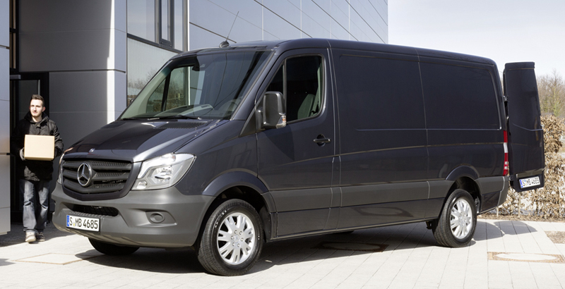 Mercedes-Benz-Sprinter-Cargo-2016-1