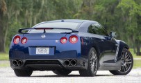 Nissan-GT-R-2016-2
