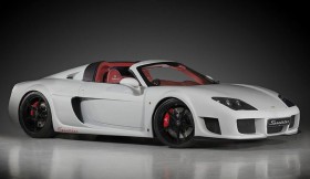 Photo de l&rsquo;ext&eacute;rieur de la Noble M600 Speedster 2016, l&rsquo;avant du v&eacute;hicule.