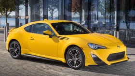 Photo de l&rsquo;ext&eacute;rieur de la Scion FR-S 2016, l&rsquo;avant du v&eacute;hicule.