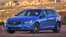 Photo de l&rsquo;ext&eacute;rieur de la Volvo V60 2016, l&rsquo;avant du v&eacute;hicule.